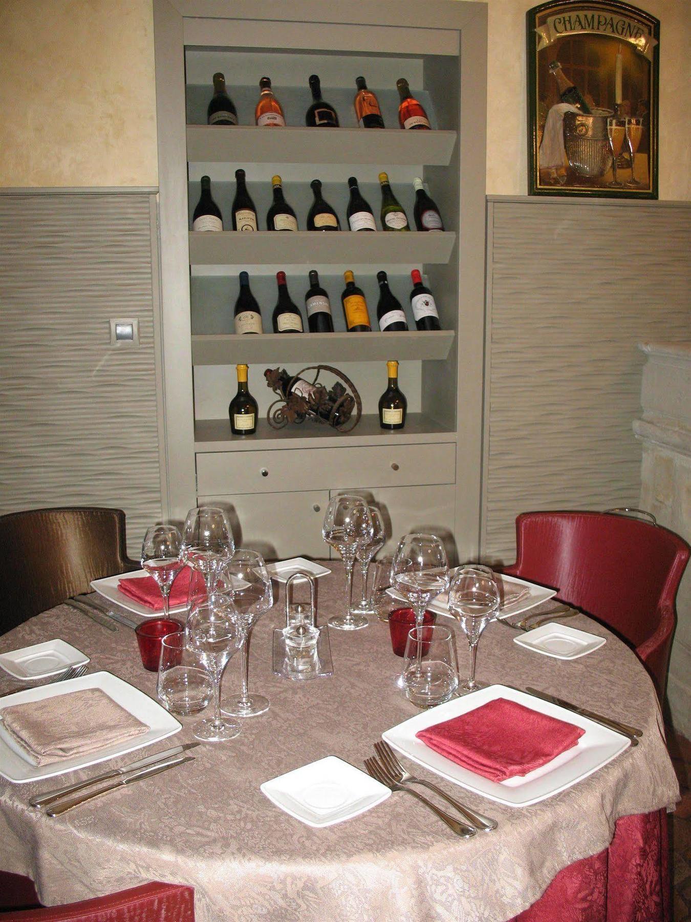 Logis Hotel Le Relais Louis XI Meung-sur-Loire Eksteriør billede
